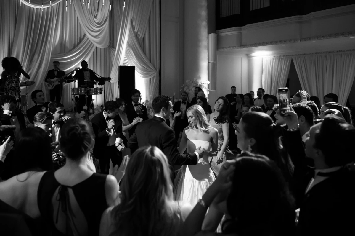 A Classic Wedding for Ali and Lee