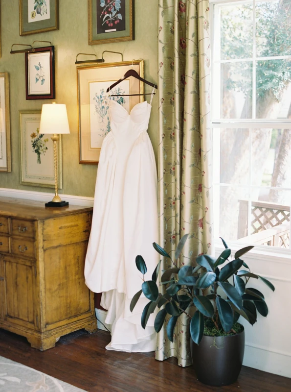 A Vintage Wedding for Carolyn and Jason