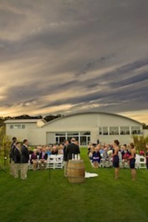 Saltwater Farm Vineyard