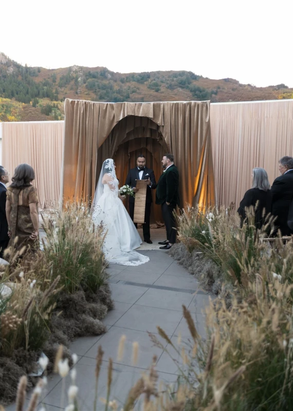 An Modern Wedding for Elizabeth and Matt
