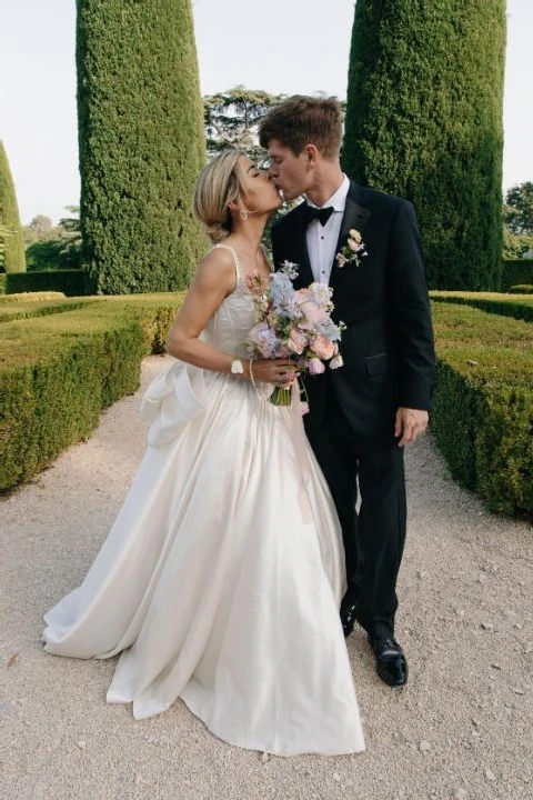 A Pastel Wedding for Ellen and Will