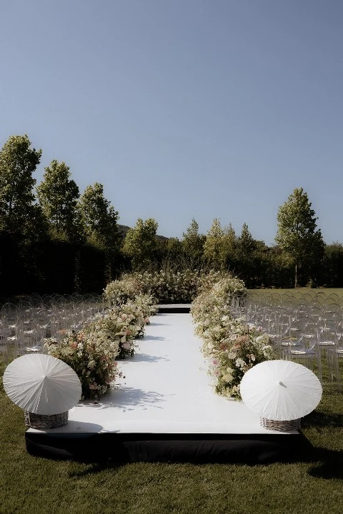 A Wildflower Wedding for Franzisca and Stefan