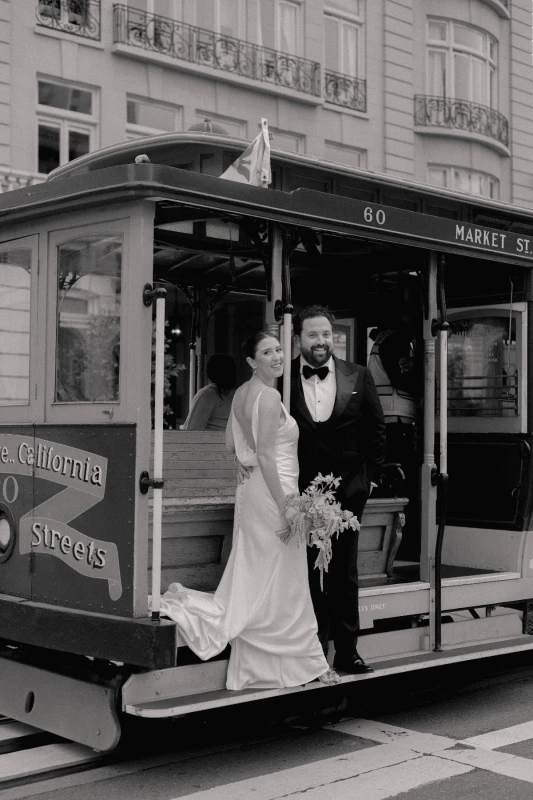 A Vintage Glam Wedding for Laura and Ted
