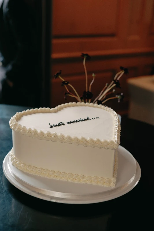 A Vintage Glam Wedding for Laura and Ted