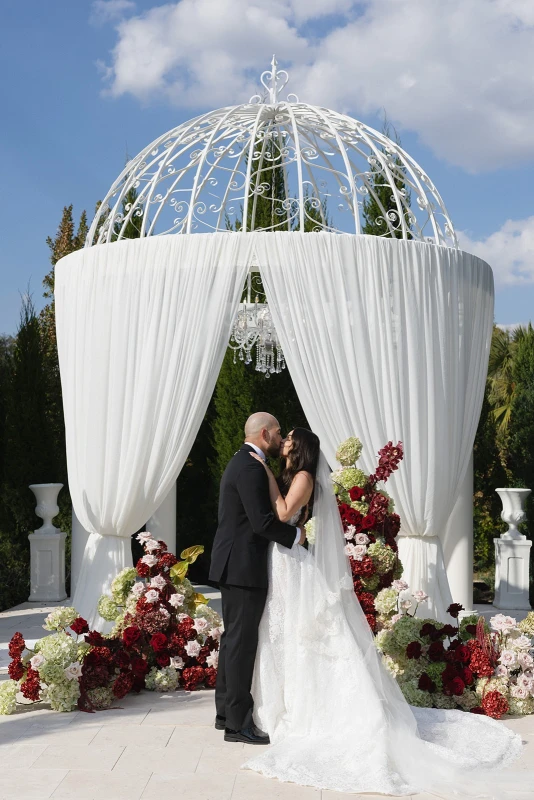 A Romantic Wedding for Marioly and Rogel