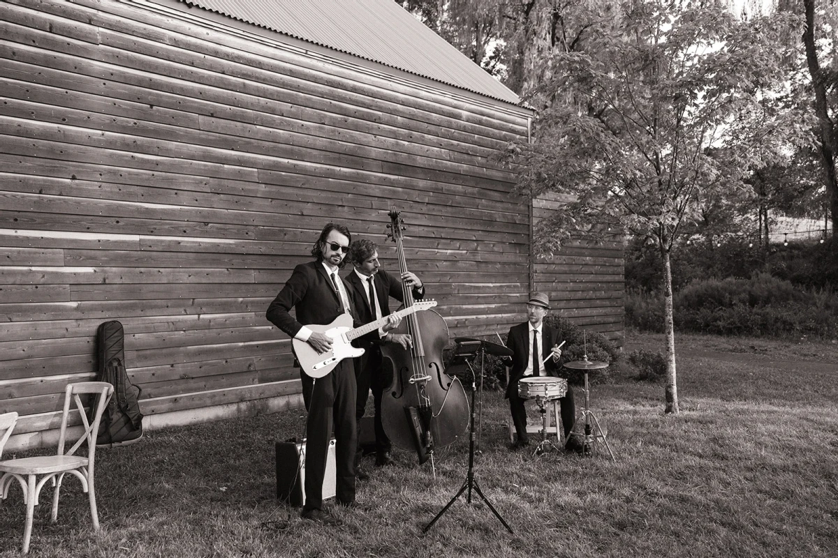 An Intimate Getaway Wedding for Noni and Adam