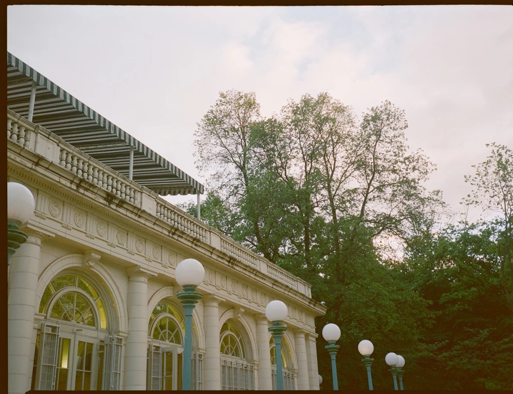 A Vintage Wedding for Rae and Eugen