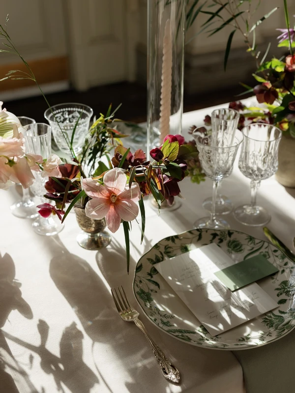 A Vintage Wedding for Rae and Eugen